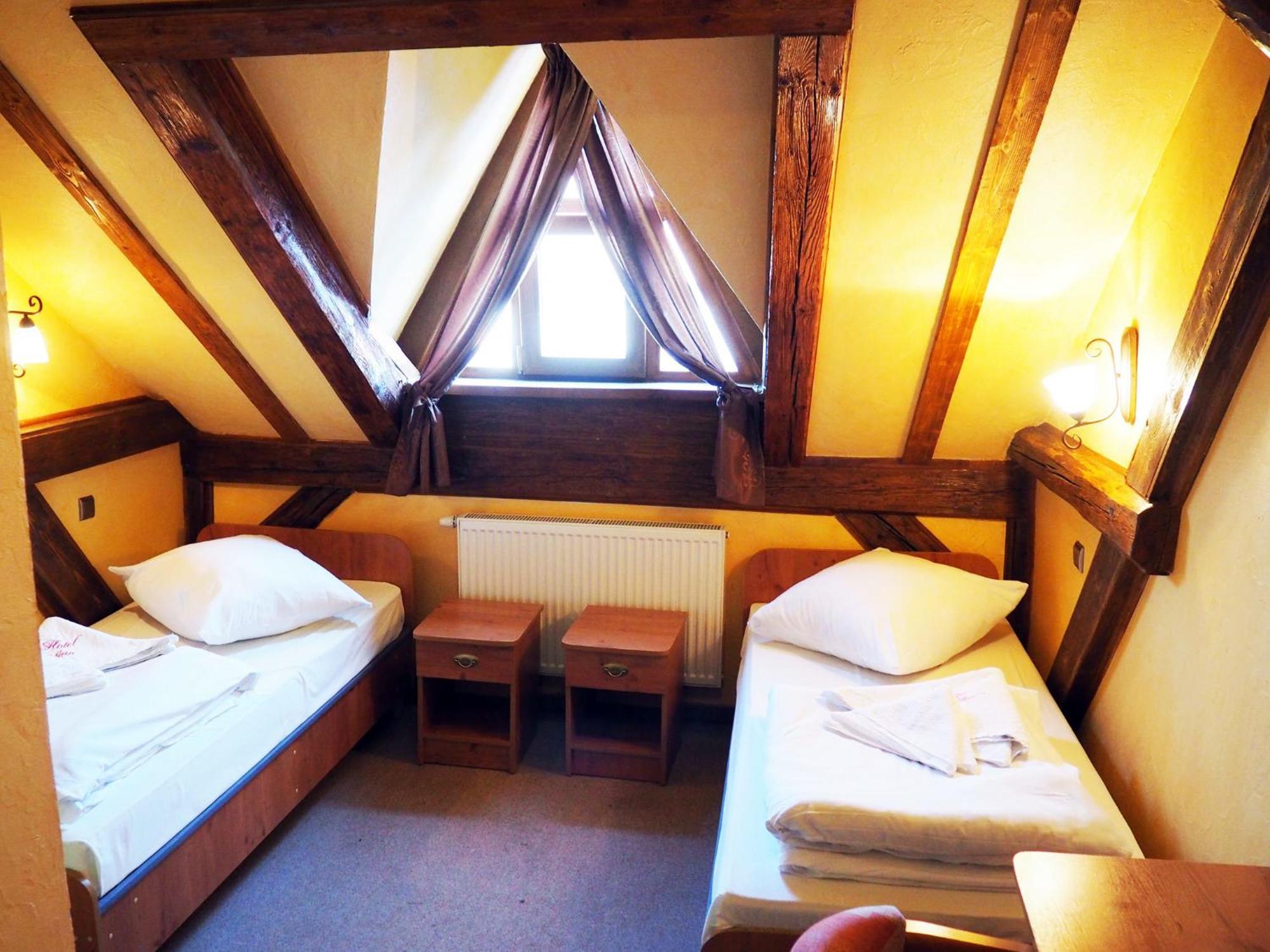 Hotel Jan Zgorzelec Szoba fotó
